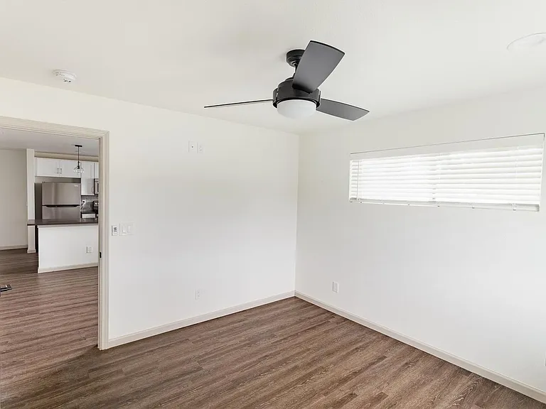 4912 Gaston Ave — Photo 11