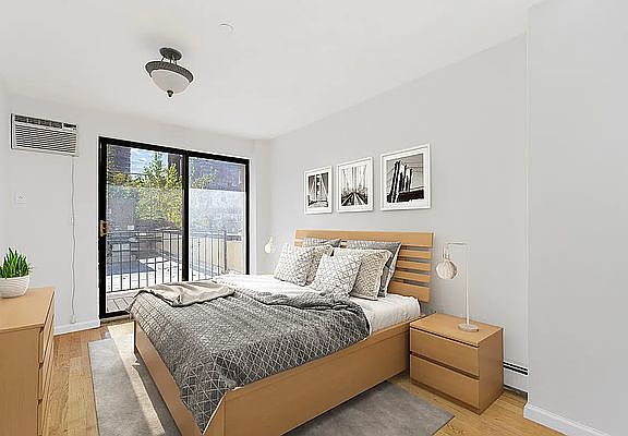 3rd image of 202 E 110th St APT 4B