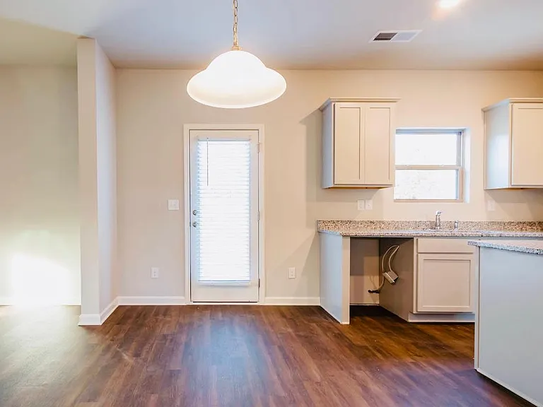 1244 Brookstone Cir NE — Photo 14