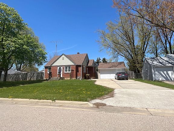 2nd image of 532 Liberty Blvd