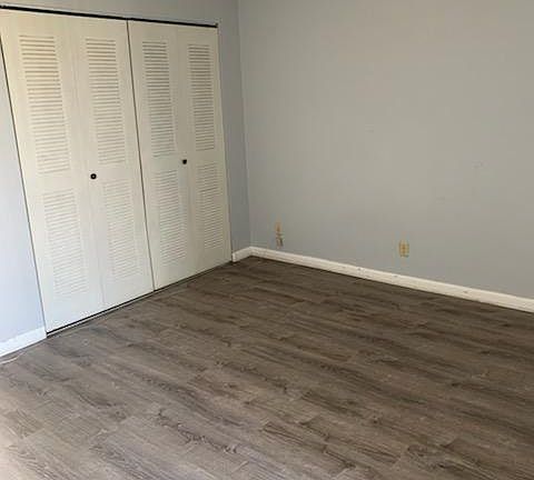2nd image of 8550 N Sherman Cir APT 503