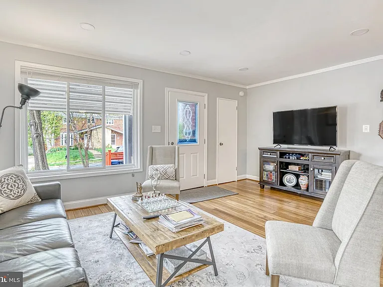 113 E Taylor Run Pkwy — Photo 6