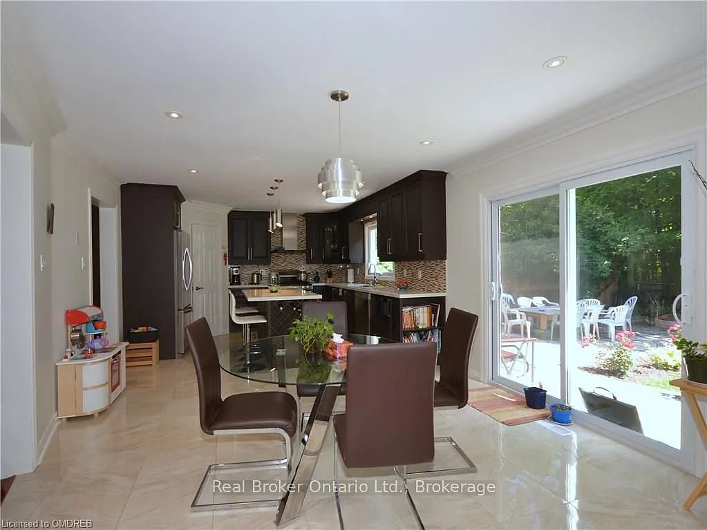 5 bed, $5,500 — Photo 3