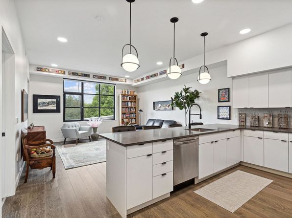 265 S 4th St E UNIT 107