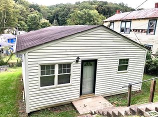 968 27th St, Huntington, WV 25705