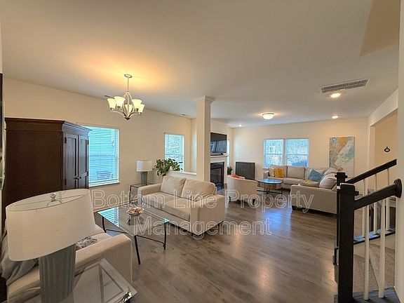 3rd image of 2688 Andes Dr