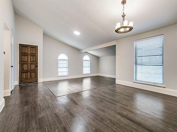 3rd image of 5705 Christie Ln