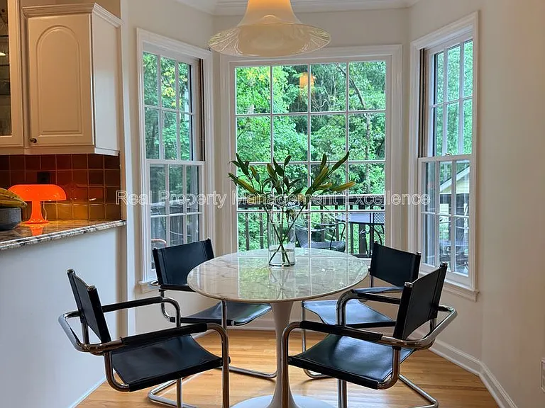 1208 Nottingham Dr — Photo 12