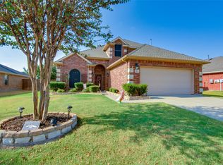 1038 Shepard Ln, Lavon, TX 75166