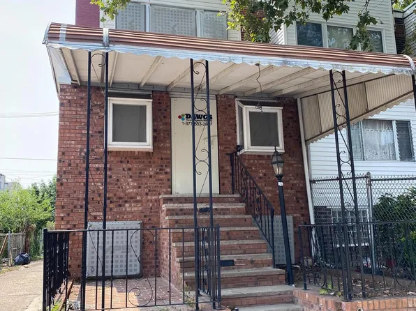 1542 S 57th St, Philadelphia, PA 19143