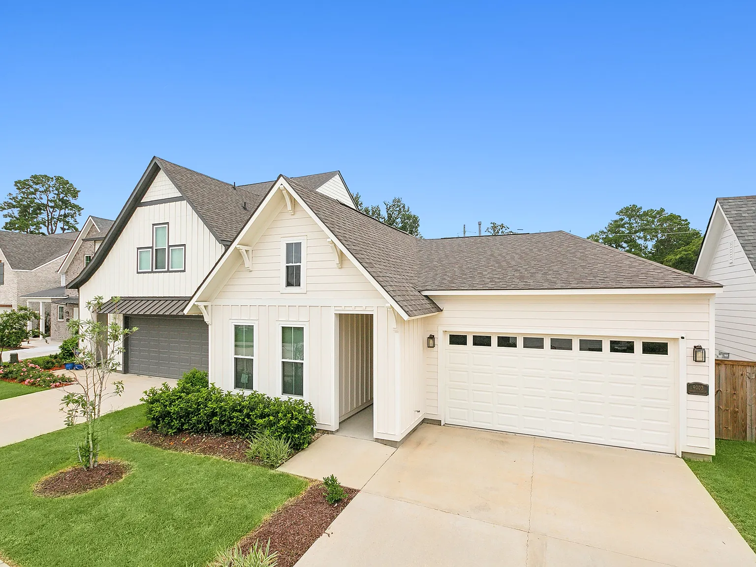 9003 Magnolia View Dr — Photo 2