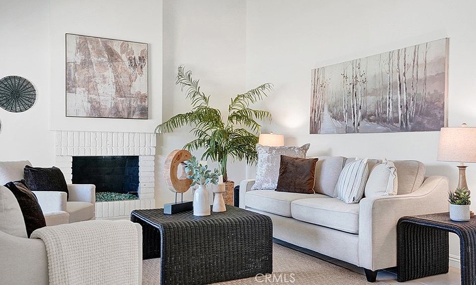 1st image of 26221 Avenida Deseo