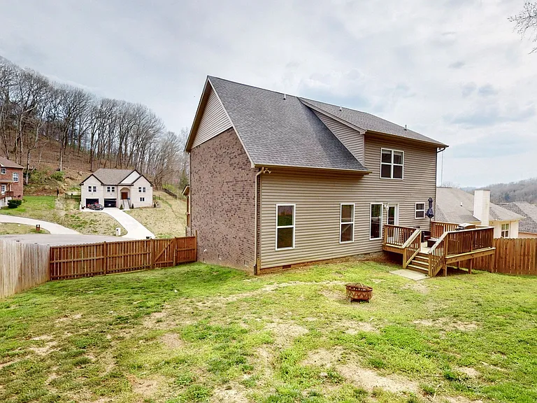 213 Indian Summer Ct — Photo 19