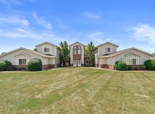 1301 College Ave UNIT 7F, South Milwaukee, WI 53172