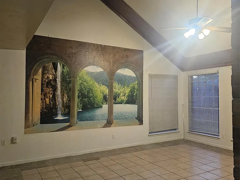 4011 Alshire Dr — Photo 48