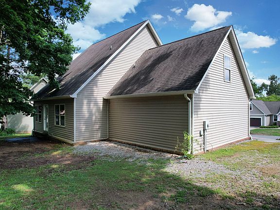 5th image of 239 Silver Springs Trl NW