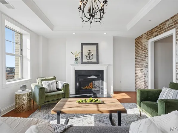 232 N Kingshighway Blvd APT 1209, Saint Louis, MO 63108