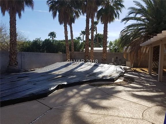 2nd image of 1015 Red Hollow Dr