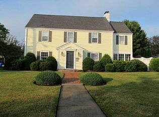 925 Armistice Blvd, Pawtucket, RI 02861