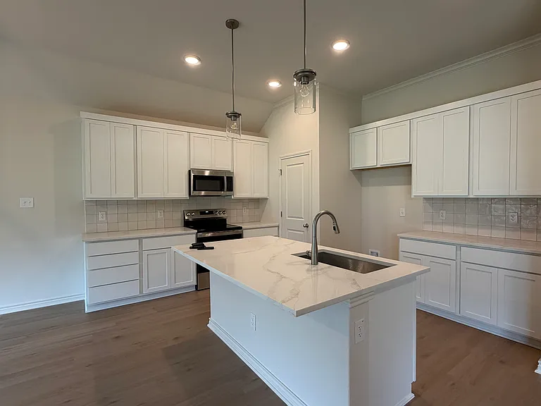 10225 Eaglefire Dr — Photo 3