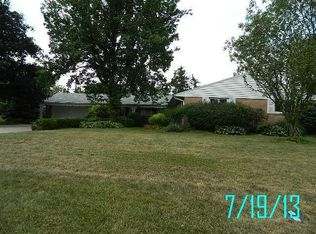 800 Schrubb Dr, Dayton, OH 45429
