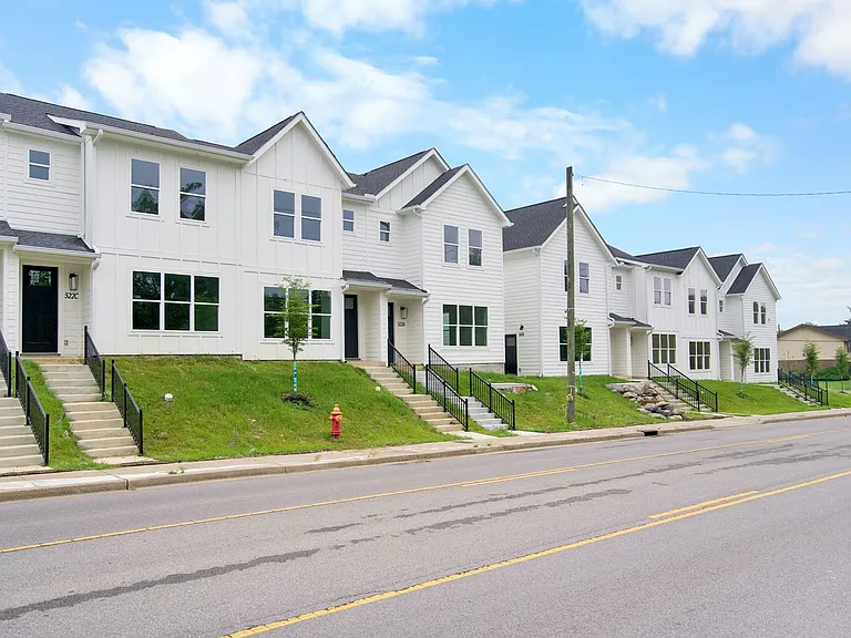 522 Paragon Mills Rd #E — Photo 2