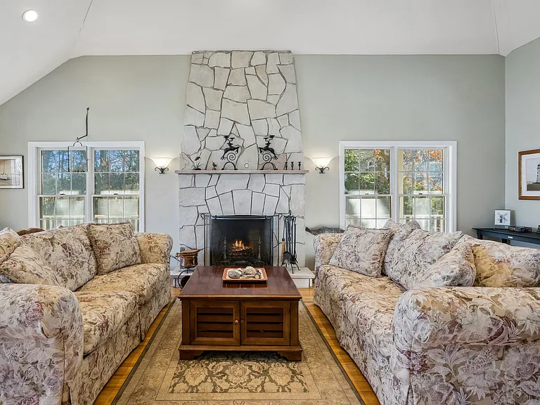 8 Duckwood Ln — Photo 12