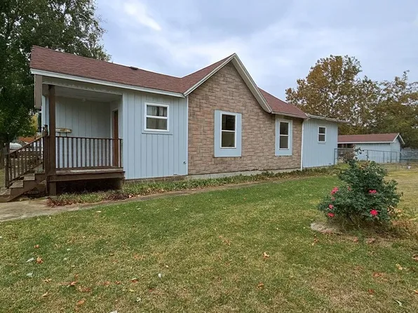 1121 N Benedict St, Chillicothe, IL 61523