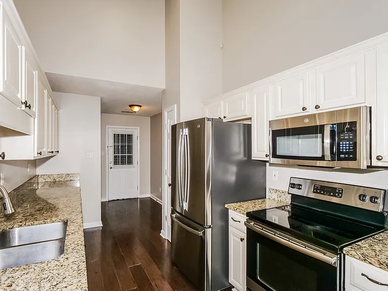 115 Winding Creek Dr — Photo 8