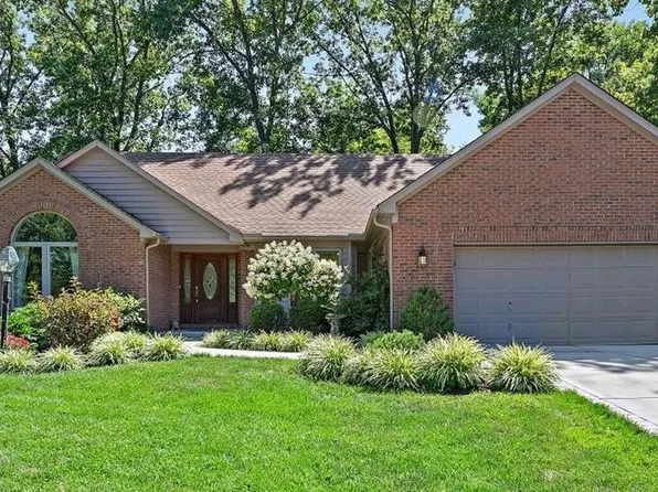 329 Whispering Pines Dr, Loveland, OH 45140