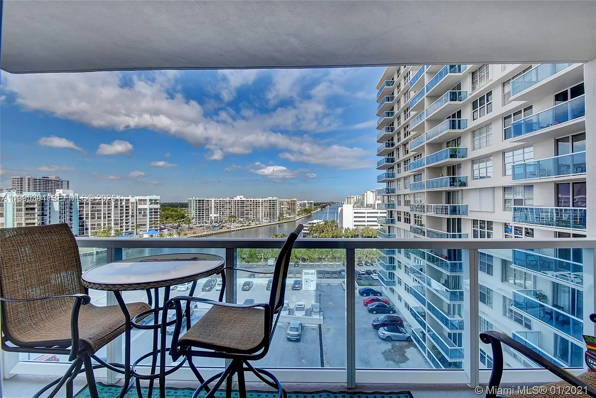 Photo 2 of 28 - 3800 S Ocean Dr #902 - Hollywood, FL Building Photo - 3800 S Ocean Dr #902