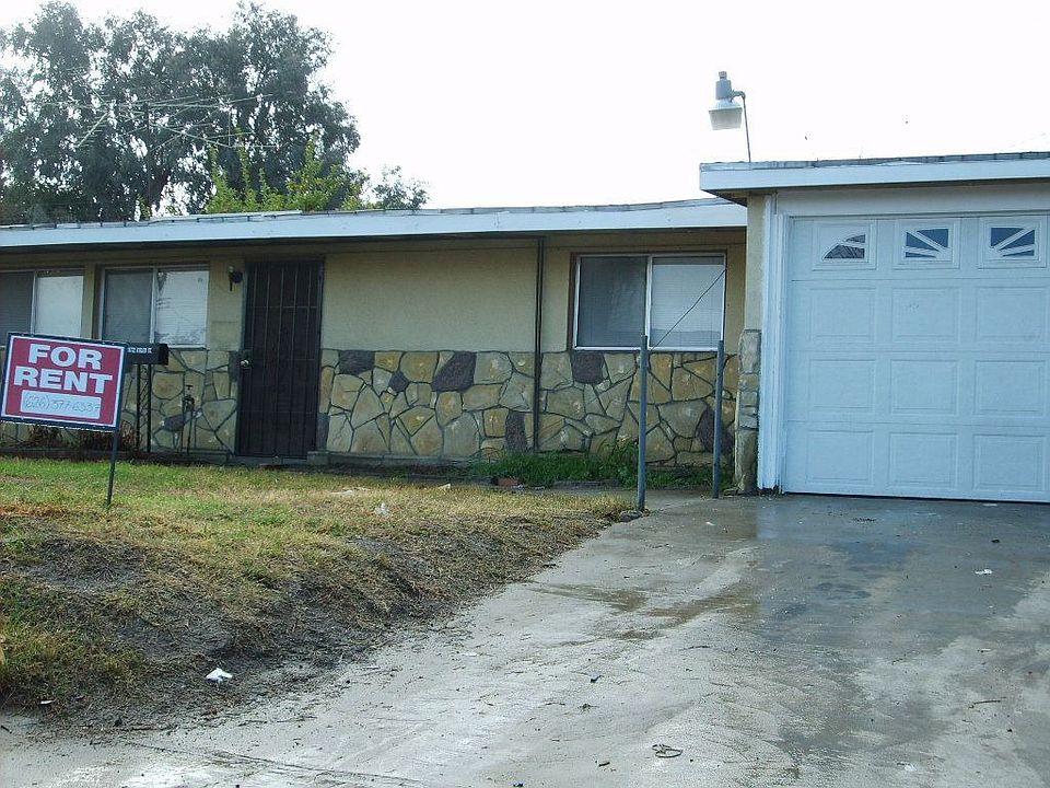 2nd image of 15722 Atglen St