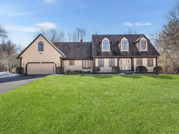 11 Royal Manor, Somers, CT 06071