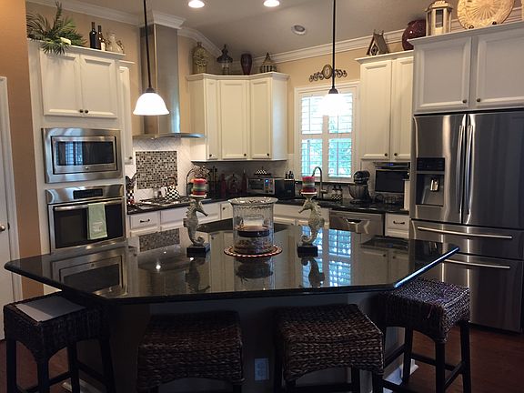 5th image of 312 Garden Wood Dr