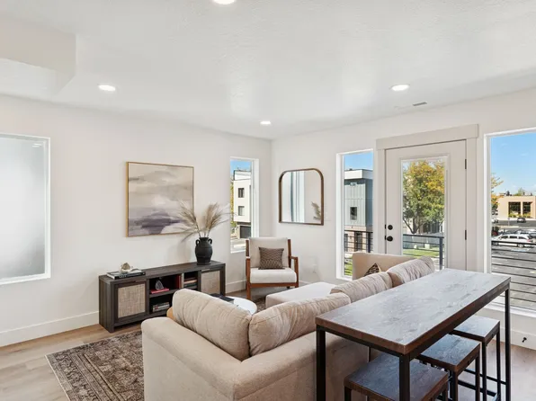 55 E 200 N #2, Bountiful, UT 84010