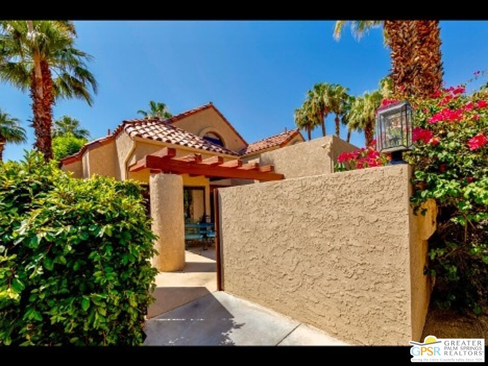 1st image of 251 Canyon Cir N