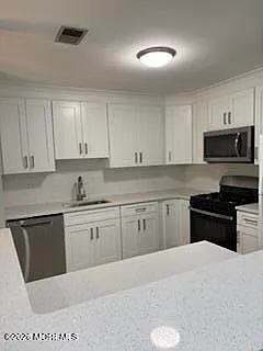 38 Worthington Ct #6 — Photo 2