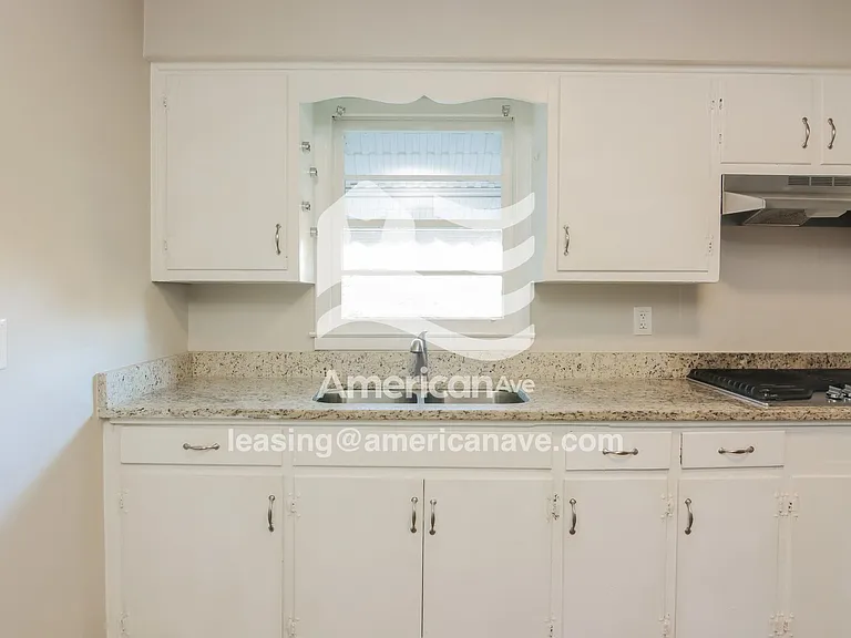 768246_005_kitchen_14228027.jpg