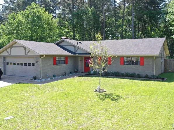 903 N Cypress St, Carthage, TX 75633