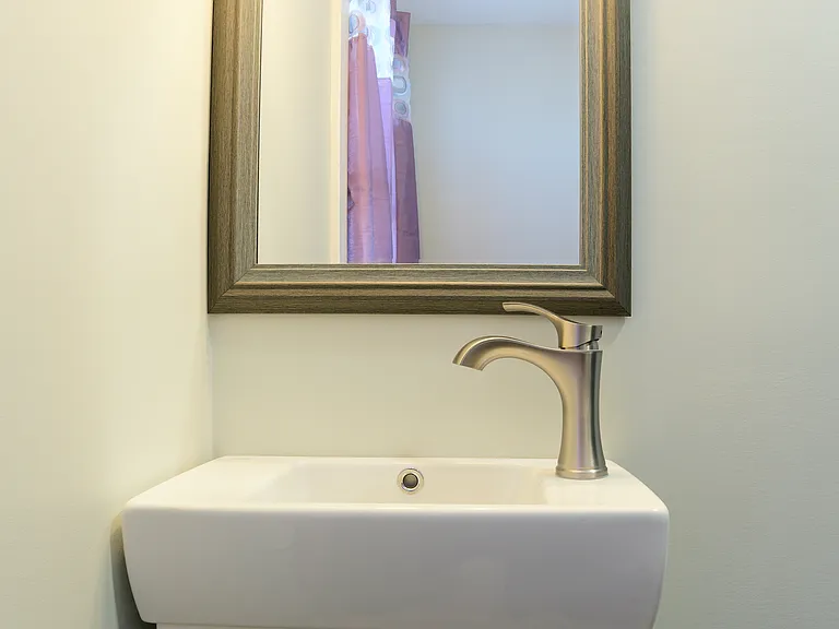 224 Langley Ave — Photo 12