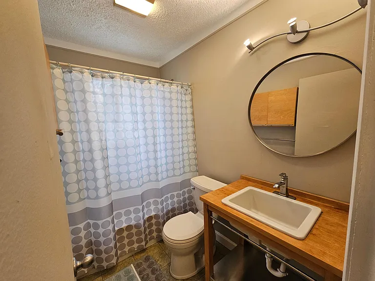 568 E Hudson Ave — Photo 20