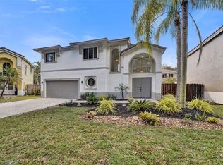 11208 Rhapsody Rd, Hollywood, FL 33026