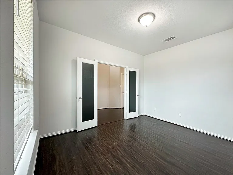 23610 Carducci Dr — Photo 7