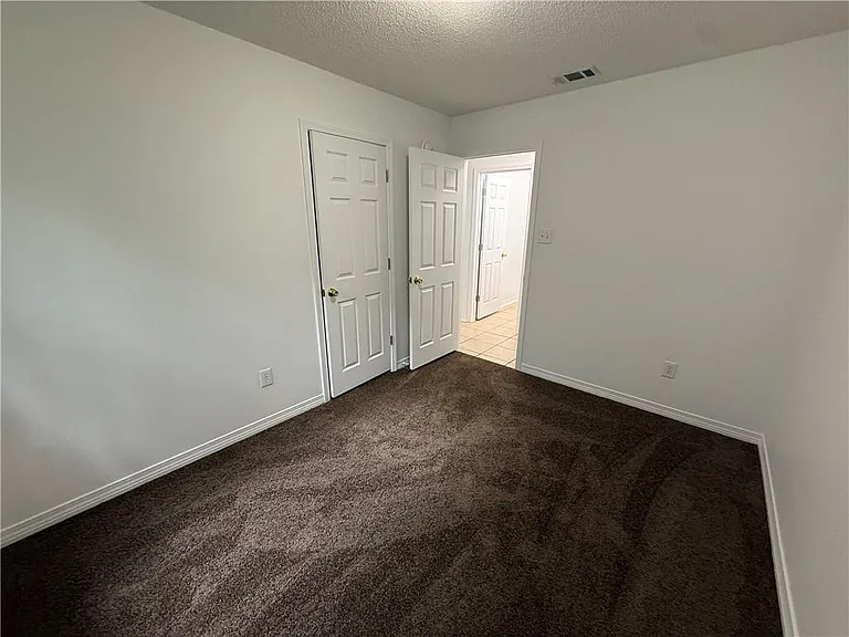 307 4th Ave — Photo 10