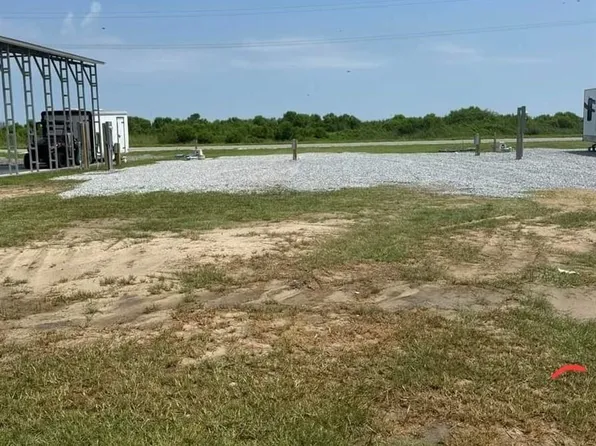 2304 Mallard St, Cameron, LA 70631