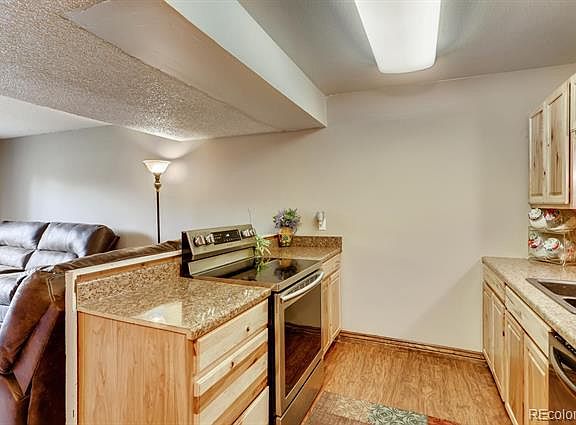 5th image of 1608 Cottonwood Dr APT 15
