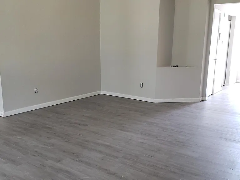 410 Sapphire Dr — Photo 9