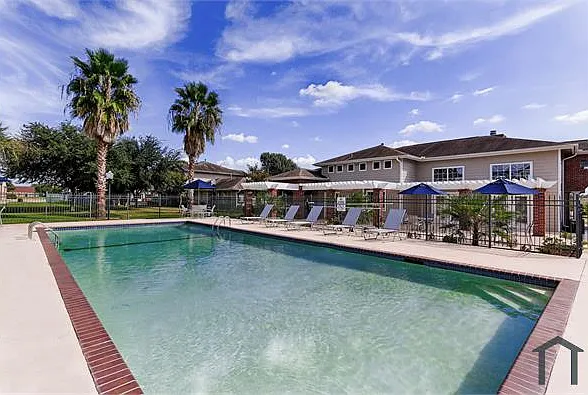 3 bed, 1100 sqft, $1,251 — Photo 3