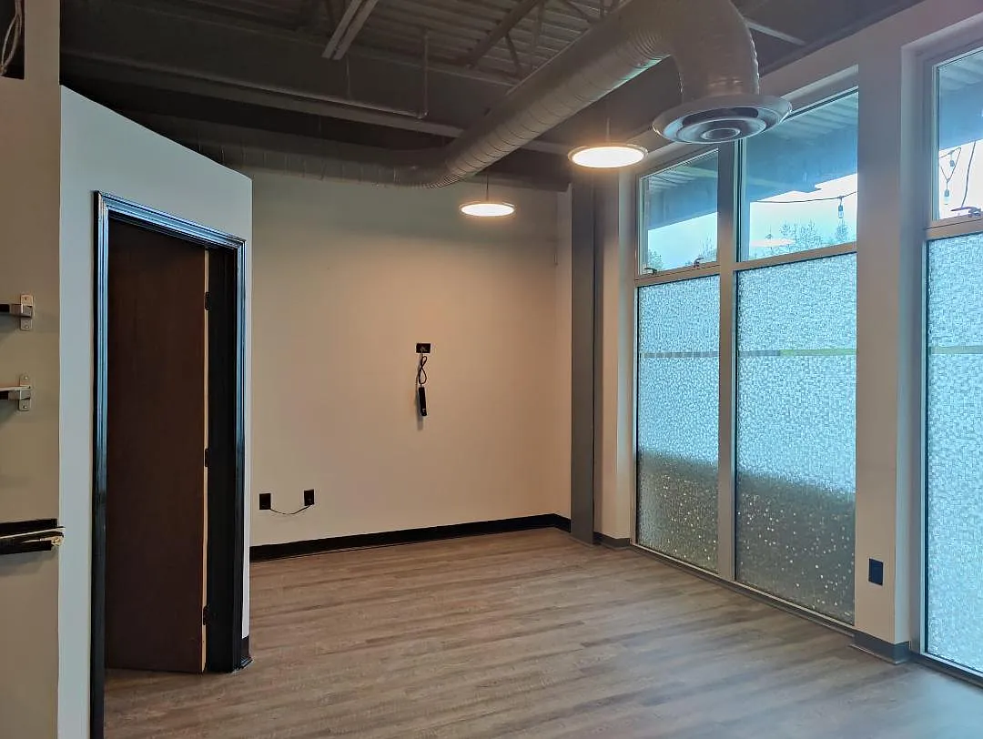 5200 Peachtree Rd — Photo 2