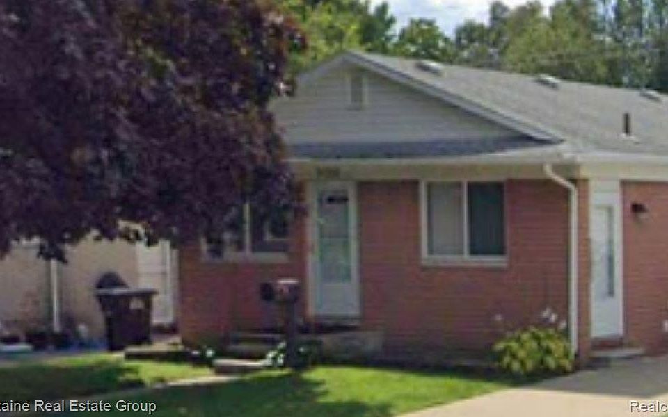 1st image of 9026 Groschner St